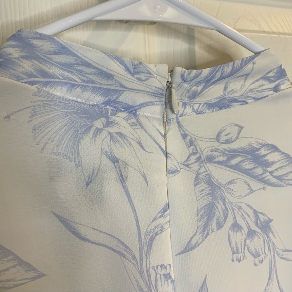 EXPRESS Blue and White Floral Tiered Ruffle Dress Size XL - Picture 5 of 10
